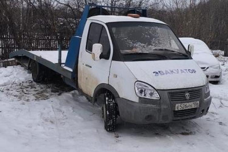 Эвакуатор Газель 3302 в село Исянгулово (Республика Башкортостан) с лебедкой и ломаной платформой
