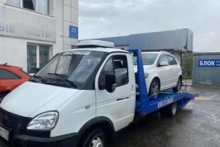 Эвакуатор Газель Бизнес в г. Новороссийск с ломаной платформой, лебедкой и подкатными